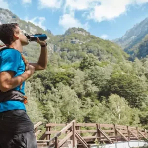 ضرورت نوشیدن آب در کوهنوردی های زمستانی