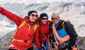 ۱۰ دلیل برای اینکه با دوستانتان به کوهنوردی بروید