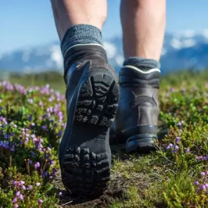 کوهنوردی در فصل بهار