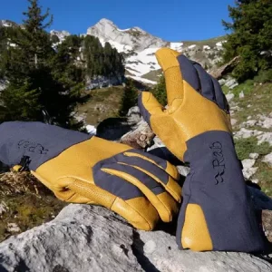 اهمیت دستکش در کوهنوردی