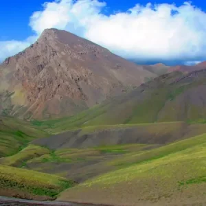 راهنمای صعود به قله آزاد کوه