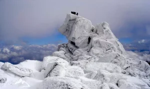 راهنمای صعود به قله الوند