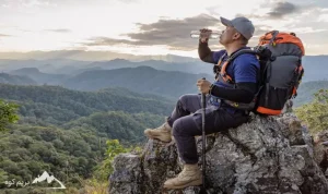 اهمیت نوشیدن آب در کوهنوردی