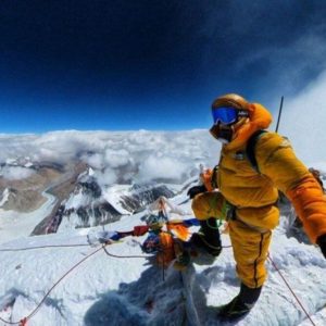 من این‌گونه «اورست» را صعود کردم؛ «صادقانه»!