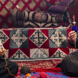 روز جهانی کوهستان ۲۰۲۲: زنان کوه‌ها را جا‌به‌جا می‌کنند!