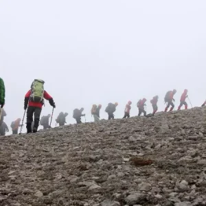 تفاوت کوهنوردی و کوهپیمایی: کدام فعالیت برای شما بهتر است؟