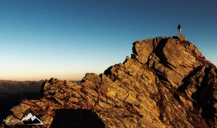 چند روز در هفته کوهنوردی کنیم