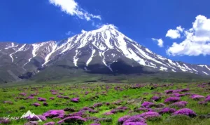 تجهیزات صعود به دماوند: راهنمای جامع برای کوهنوردان