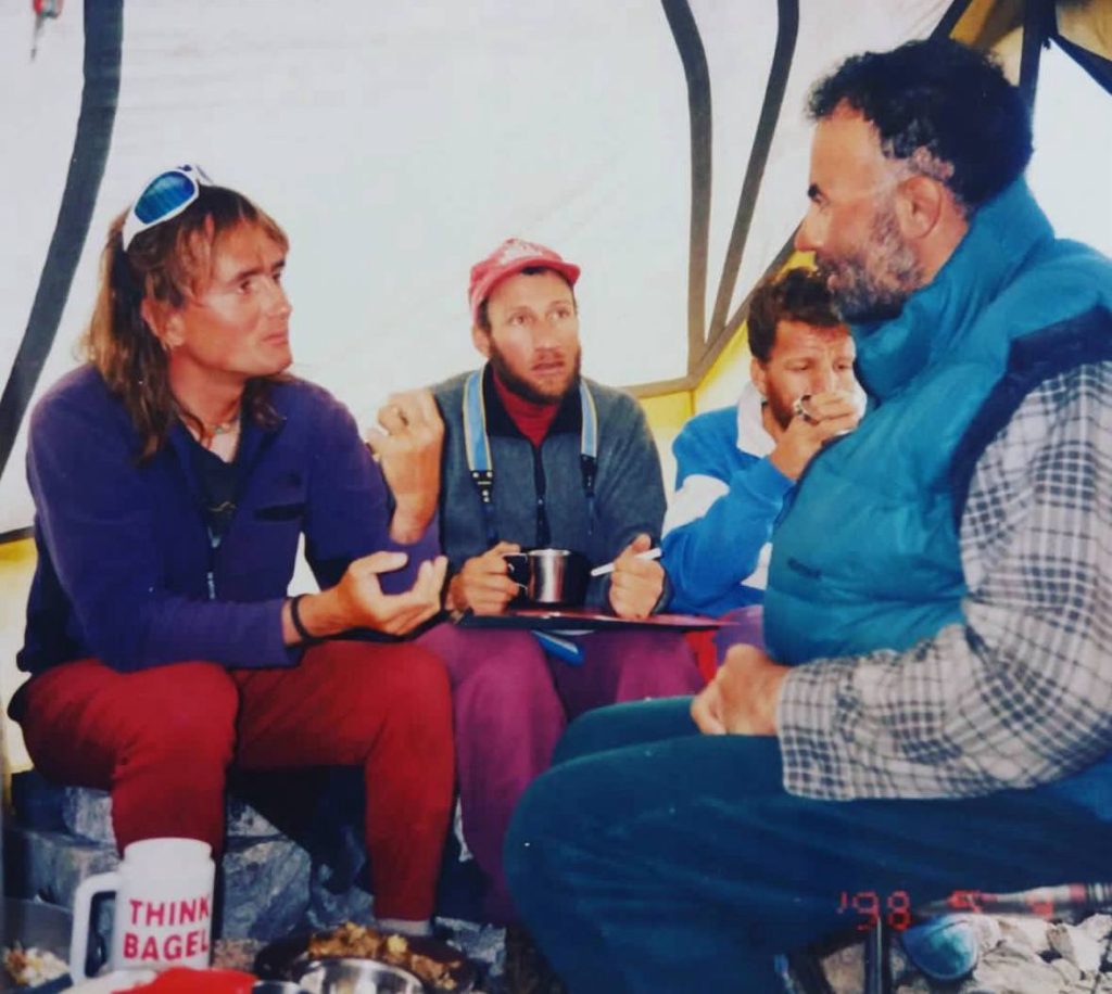 عباس علینژاد مربی